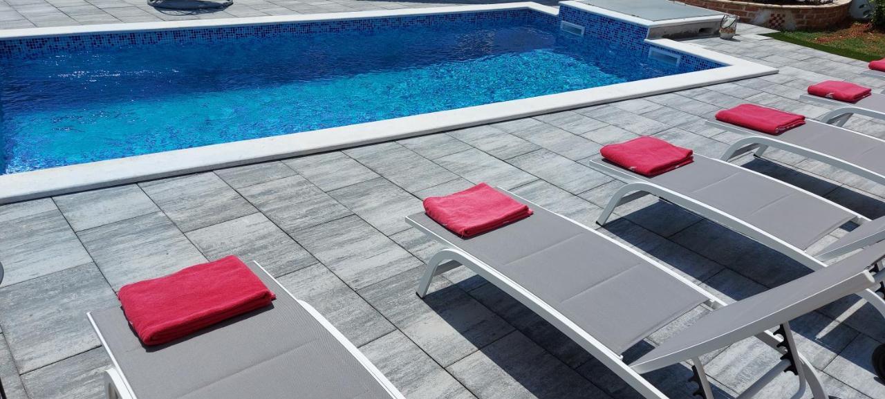 Apartments Katarina Porec Exterior photo