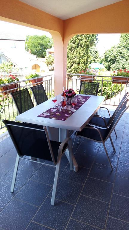 Apartments Katarina Porec Exterior photo